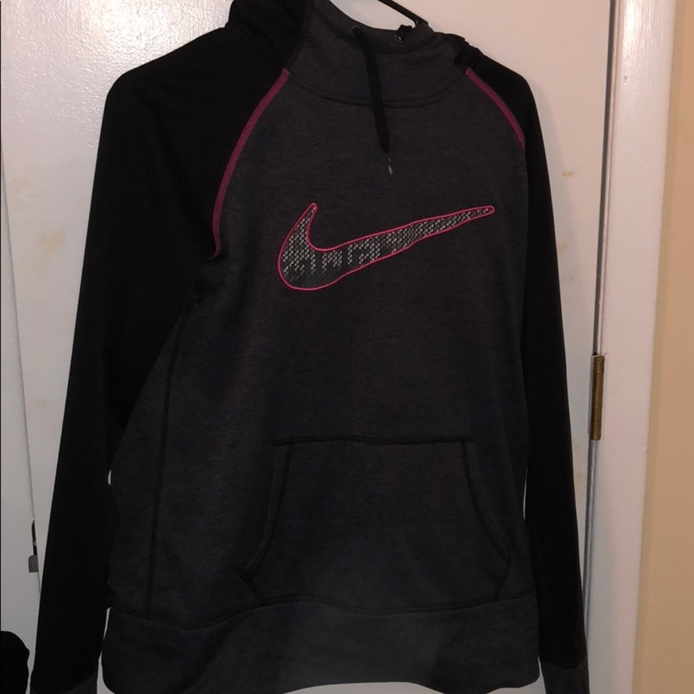 Nike thermafit hoodie